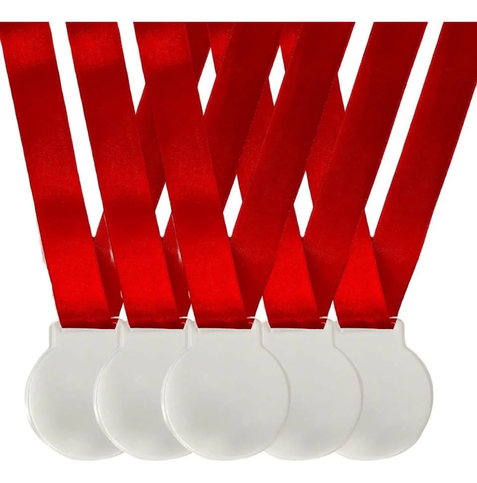 Medalha de acrílico de 6 cm e 2 mm com fita vermelha, kit com 10 unidades